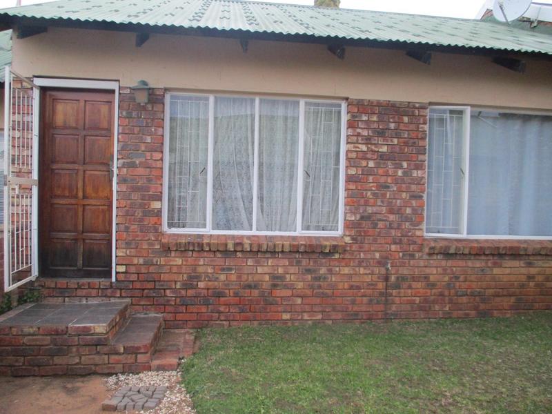 2 Bedroom Property for Sale in Uitsig Free State